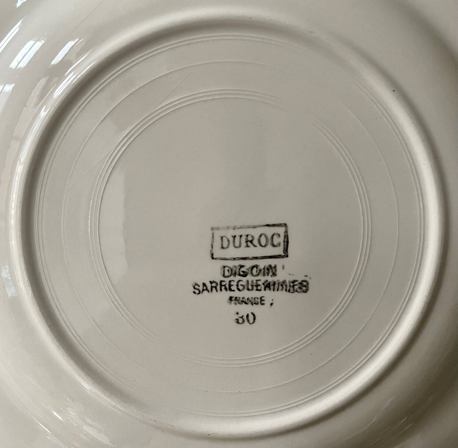 Série de 8 assiettes plates Digoin Sarreguemines « Duroc »