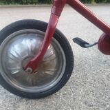 Red Judez tricycle