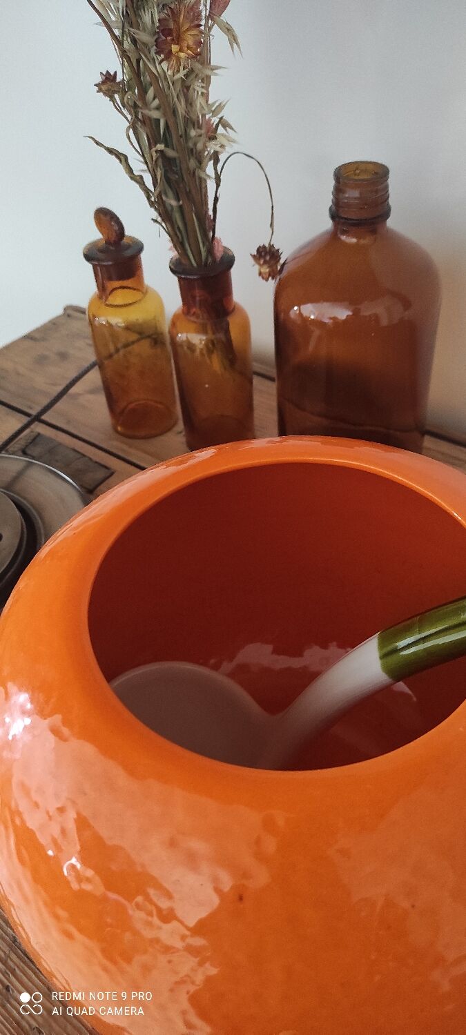 Orange juice vintage set