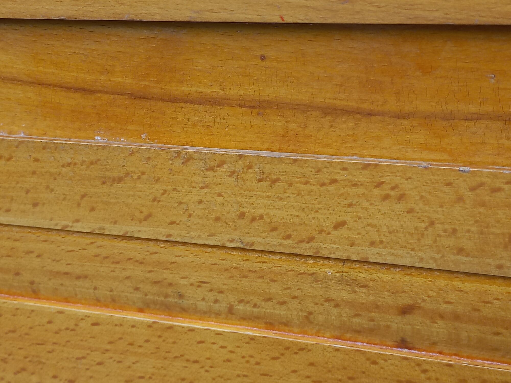Vintage chest of drawers from the 50s in blond and gold beech 3 drawers feet compass
