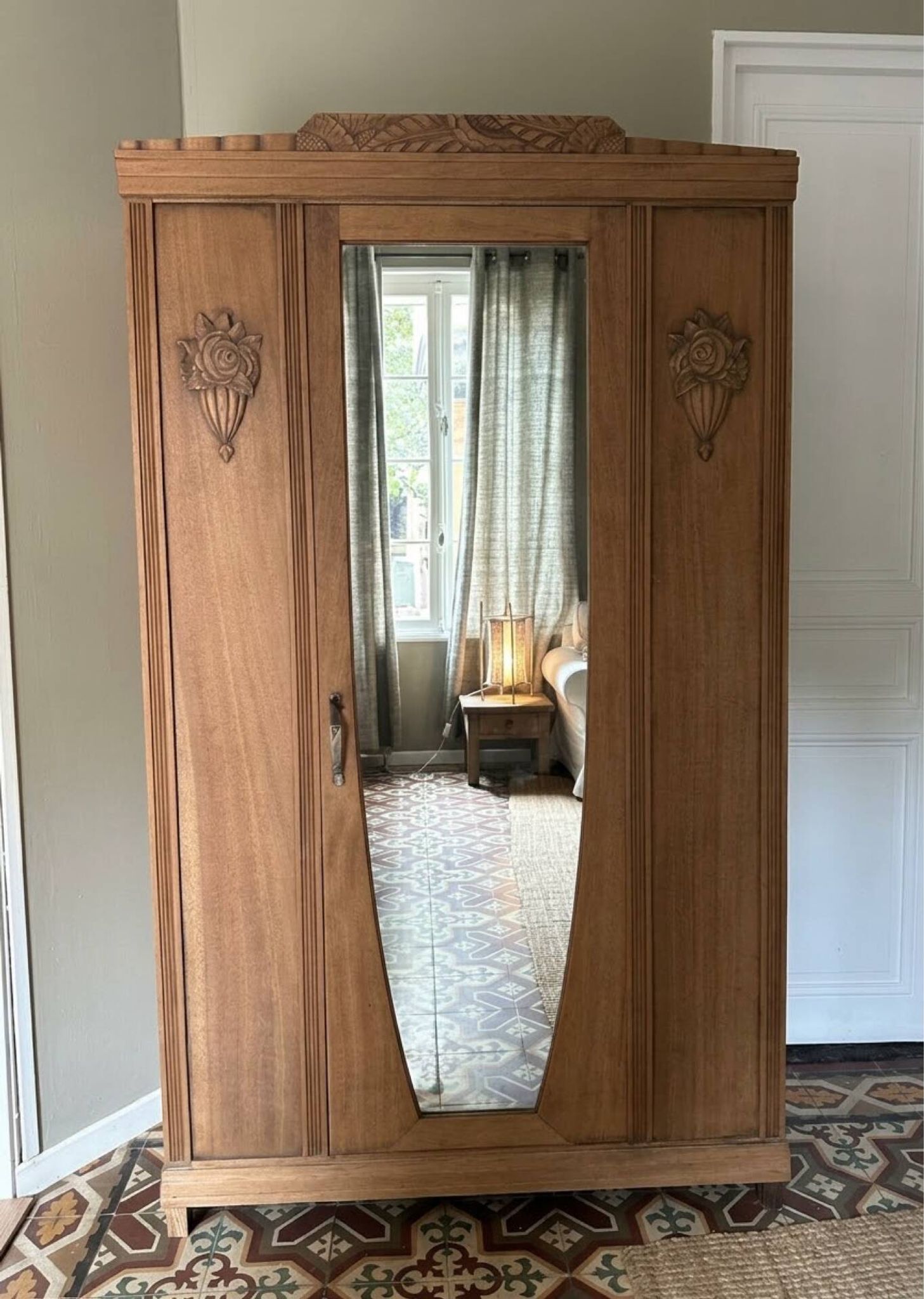 Armoire art déco romantique 