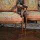 Paire de fauteuils de style Louis XVI en noyer