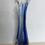 Soliflore vase in blue glass