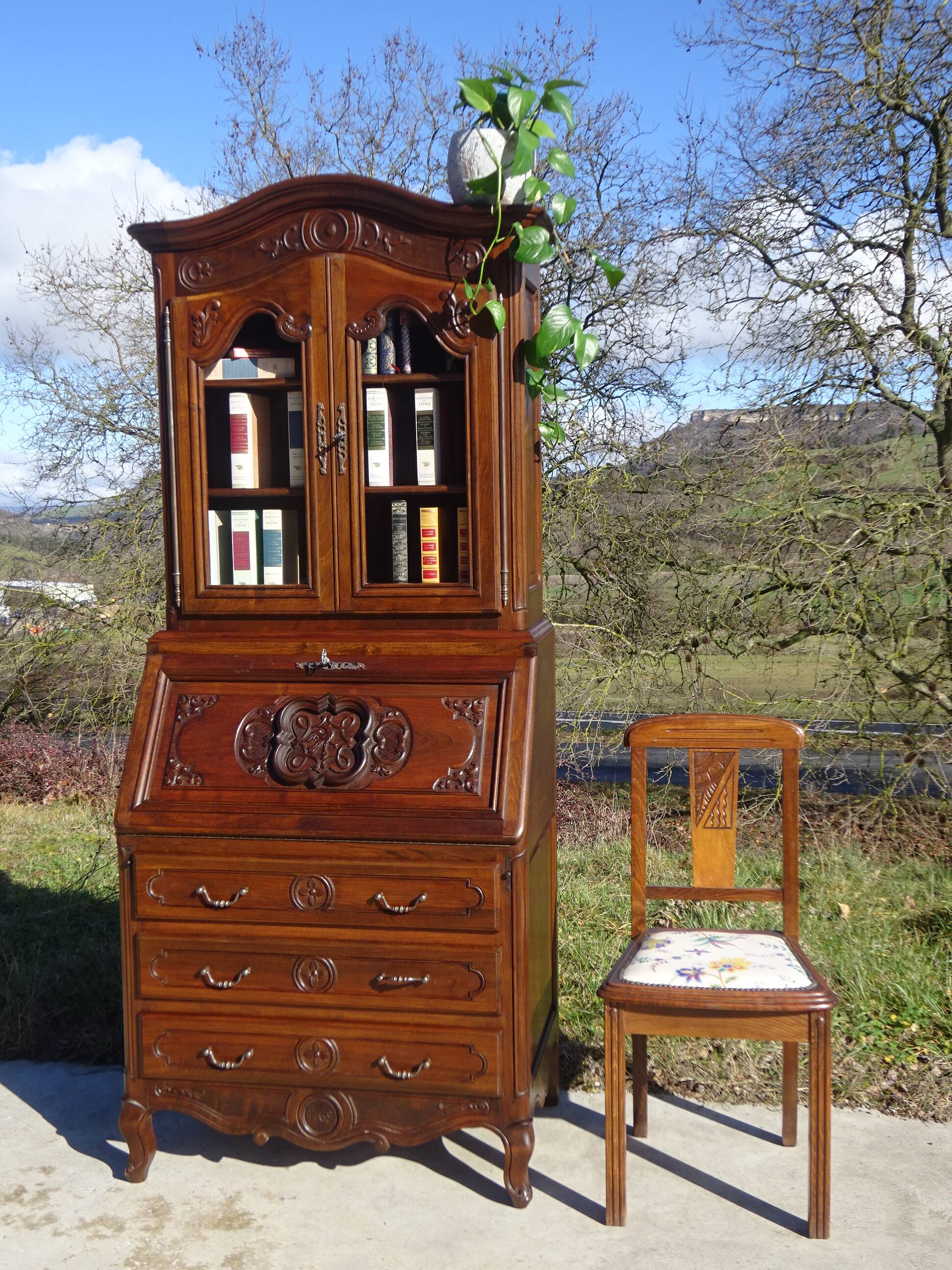 3-in-1 furniture: chest of drawers, secretary, and display cabinet, in walnut.