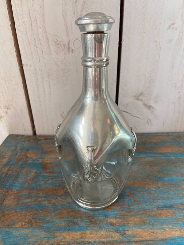 Carafe à whisky en verre et étain