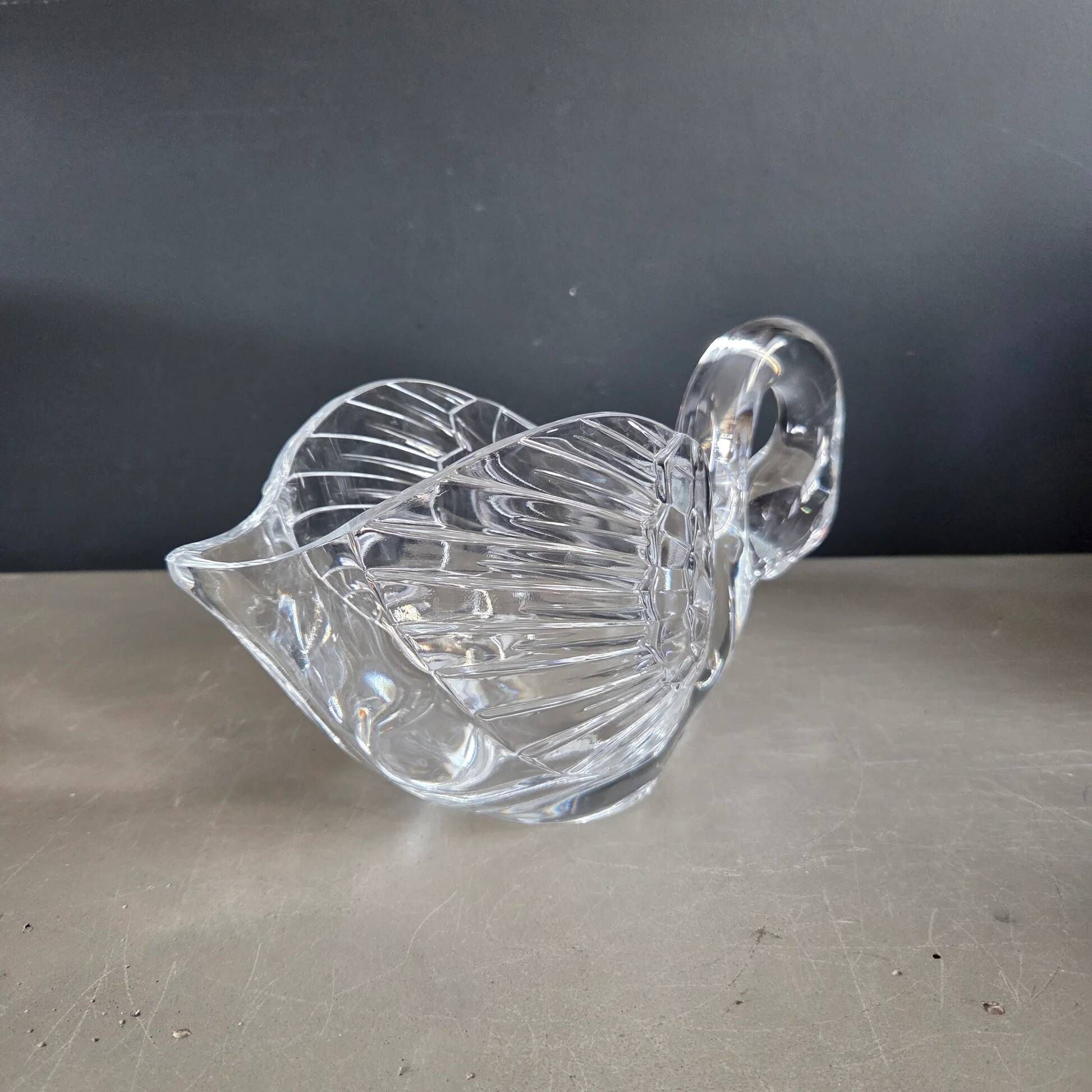Swan crystal ice bowl
