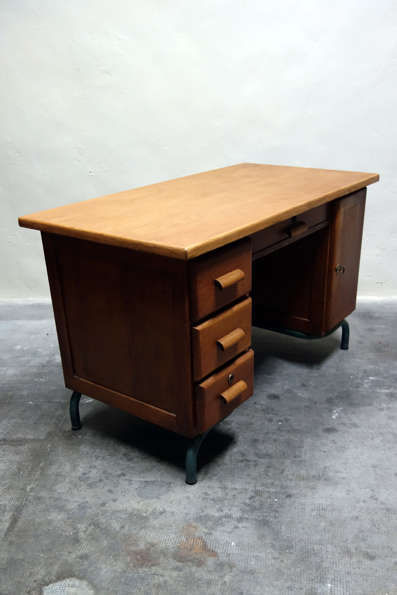 Office schoolmaster 50s