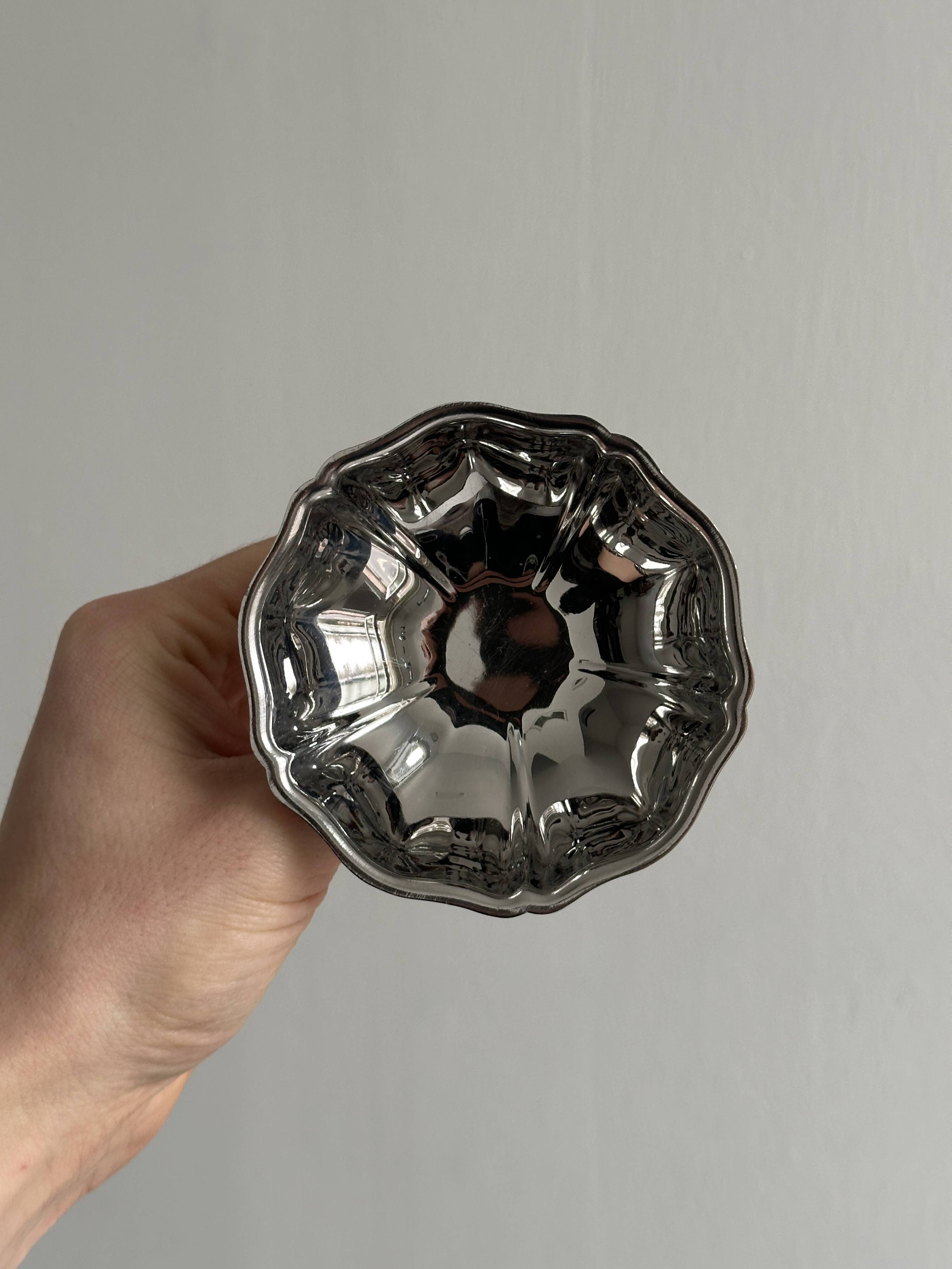 6 small stainless steel footed bowls, Letang Remy style