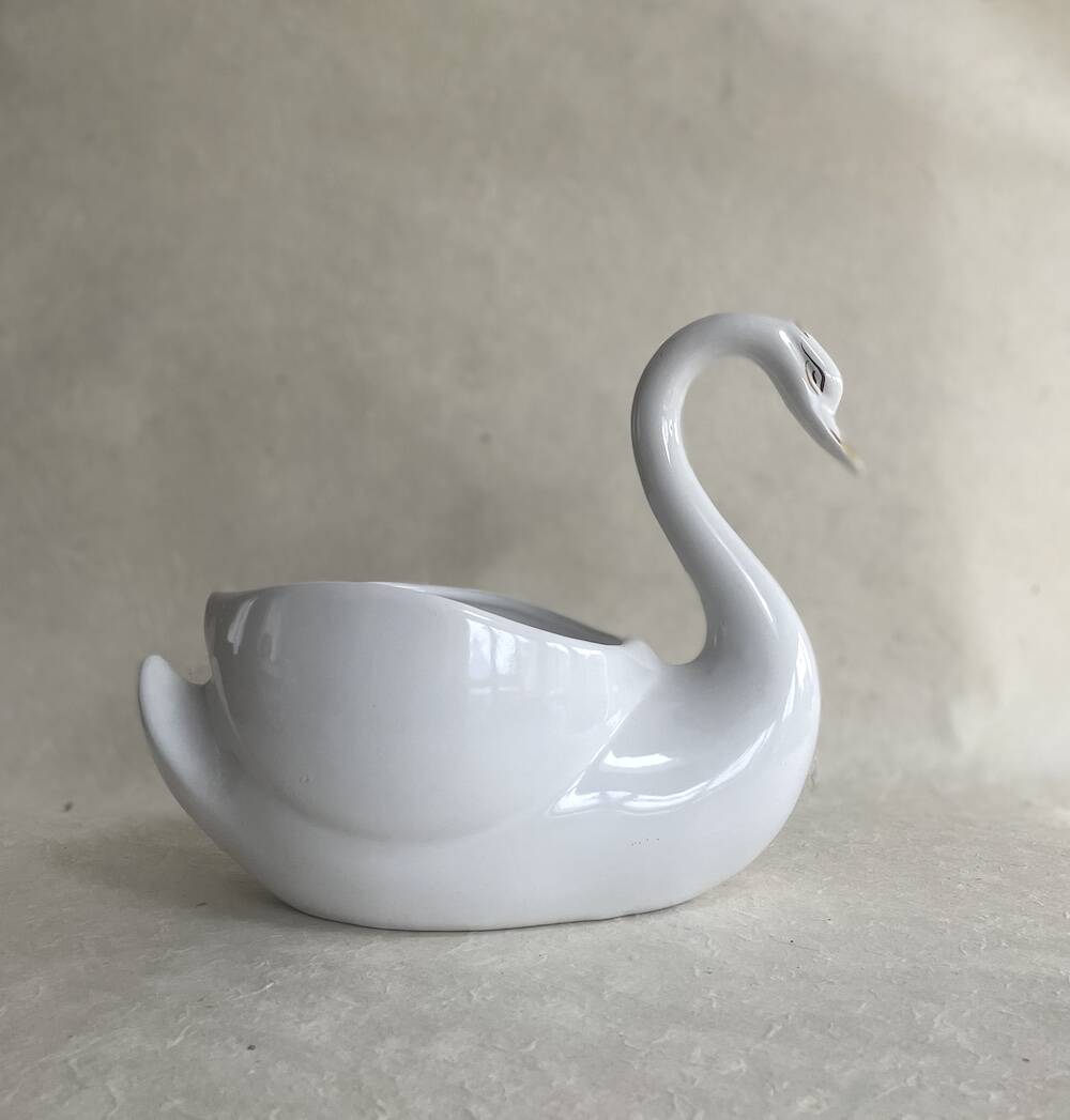 Vintage swan shaped planter