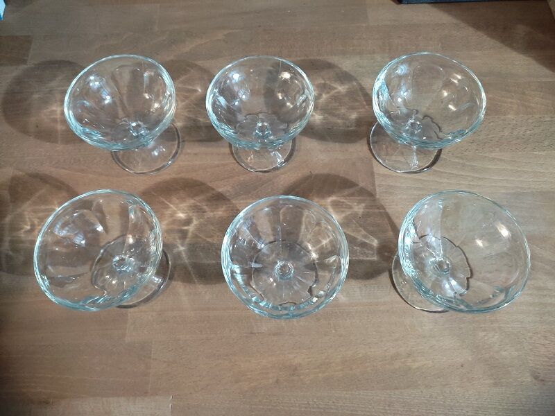 Champagne glasses dessert glass