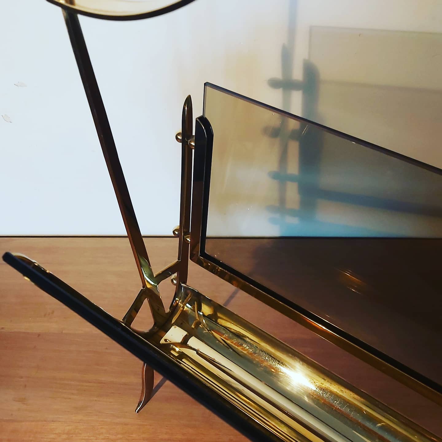 Italian style magazine rack from the 60s