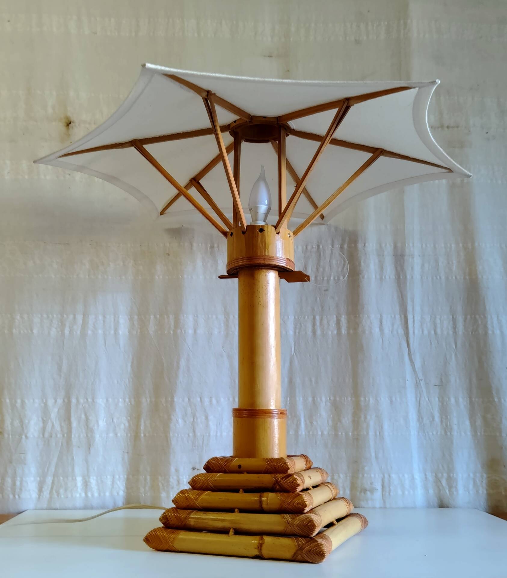 Lampe à poser en bambou, 70's