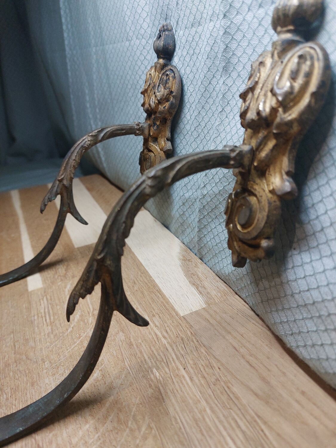 Pair of antique curtain tiebacks in Louis XV style - gilded metal - i