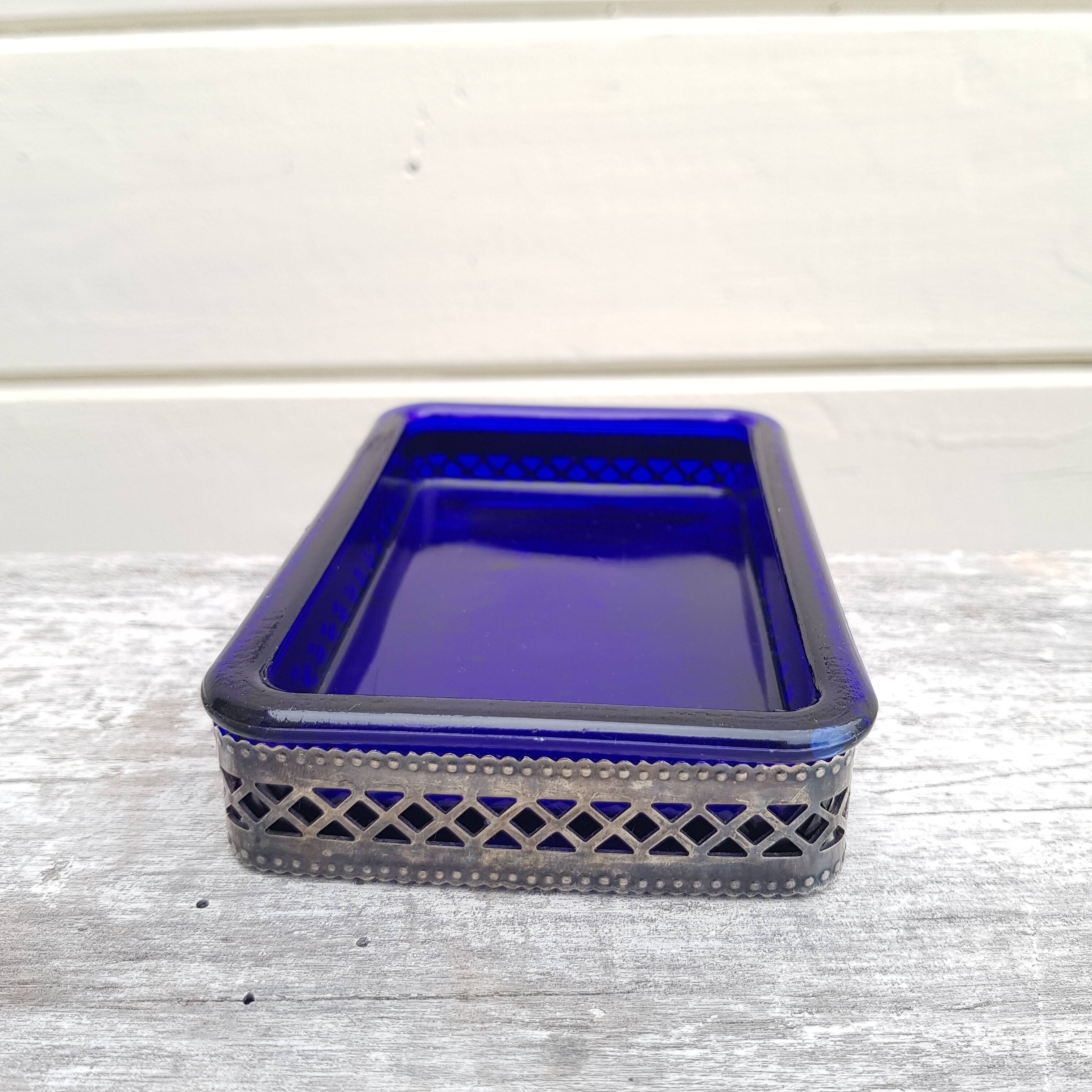 Empty pocket art deco