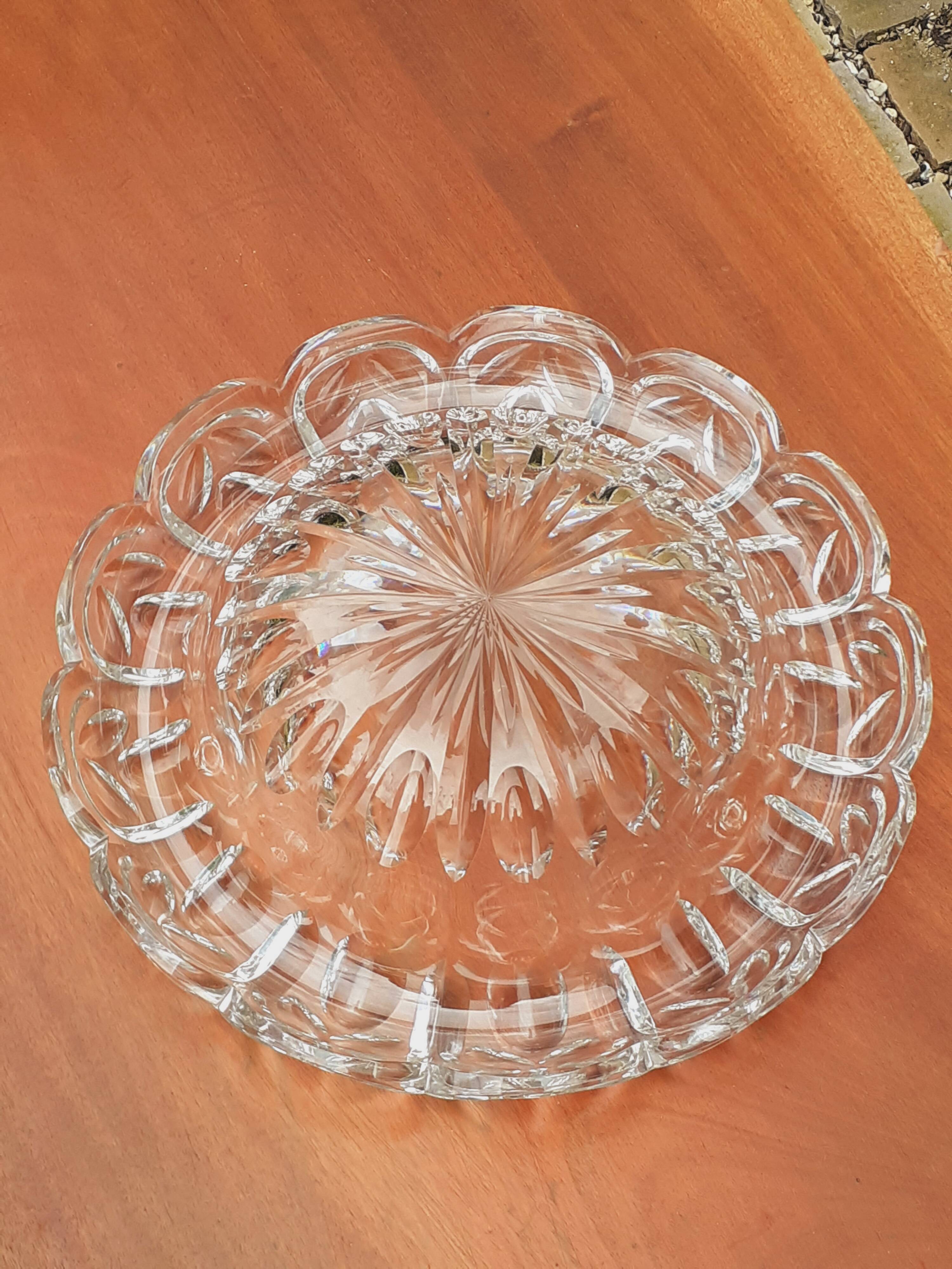 Bowl, Cut Crystal Centrepiece from Saint Louis