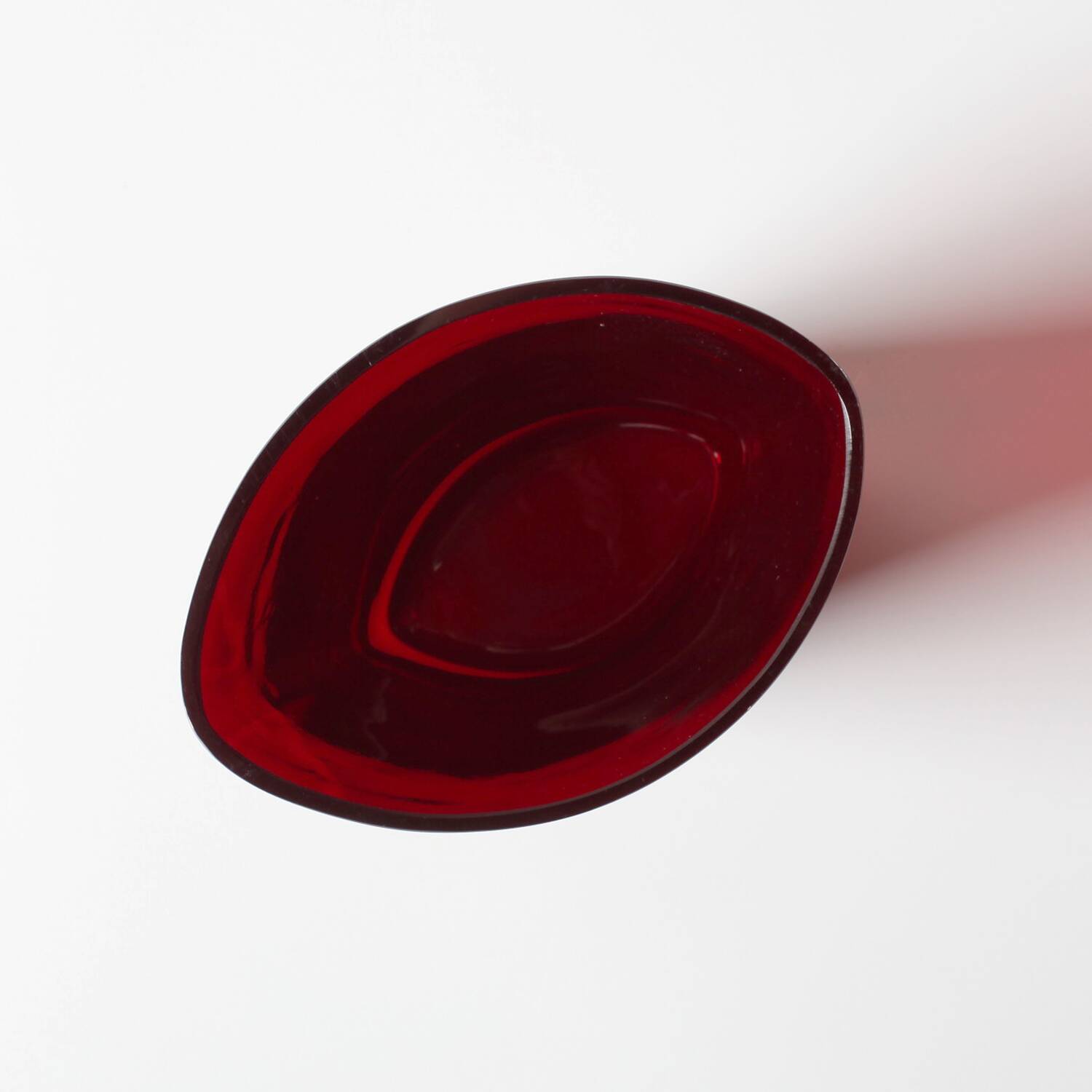 Vase vintage Reijmyre rouge rubis des années 50