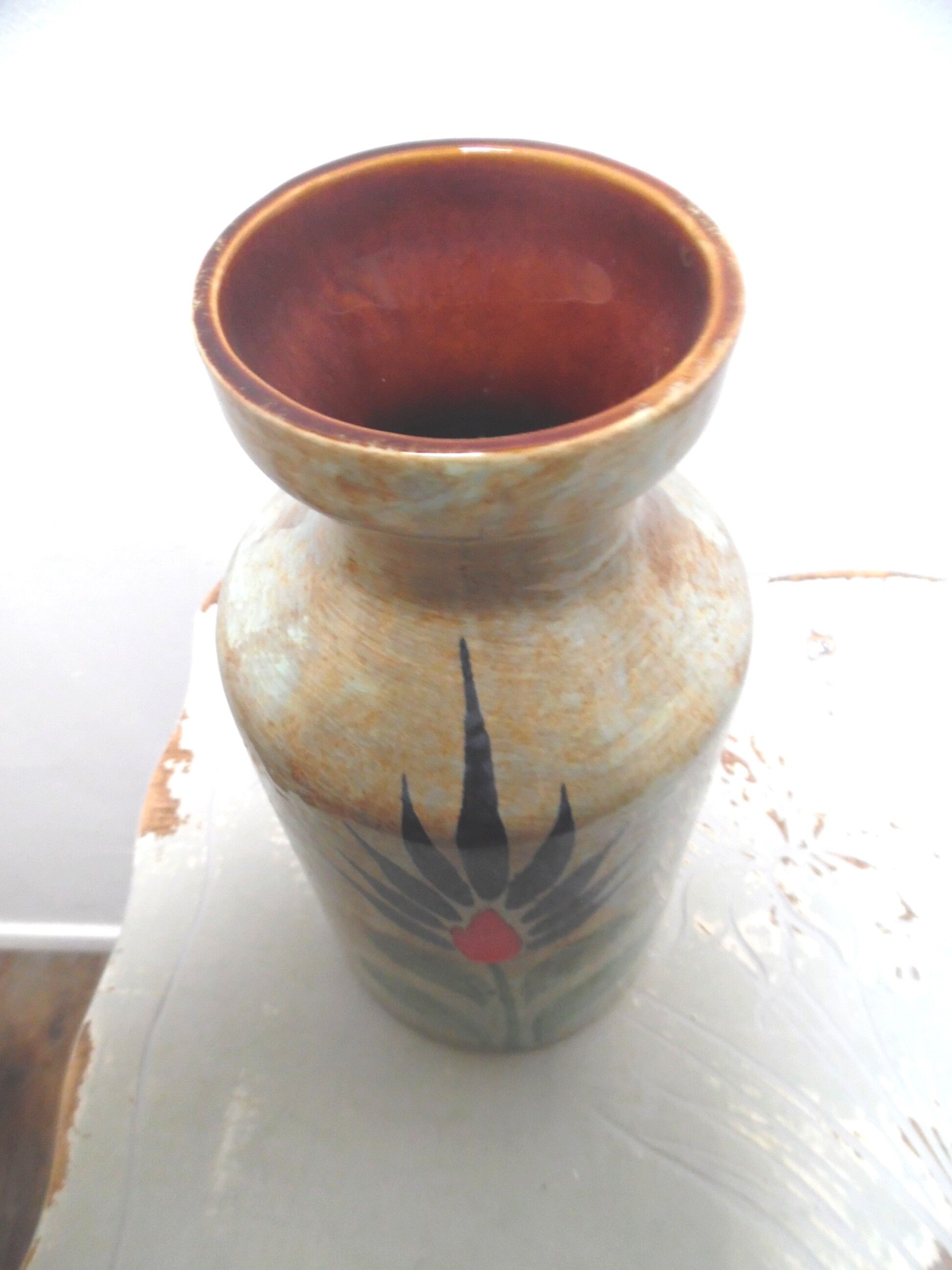 Ceramic vase, hand painted
