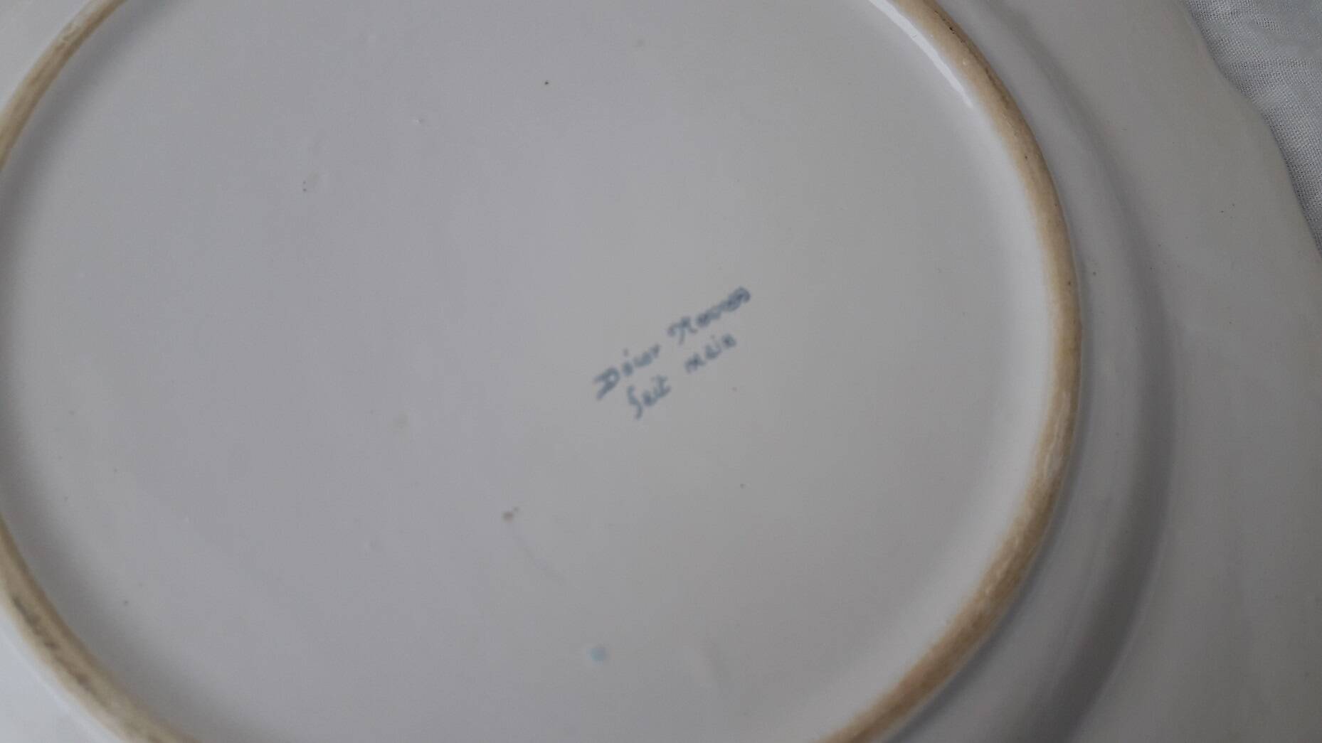 Earthenware plate