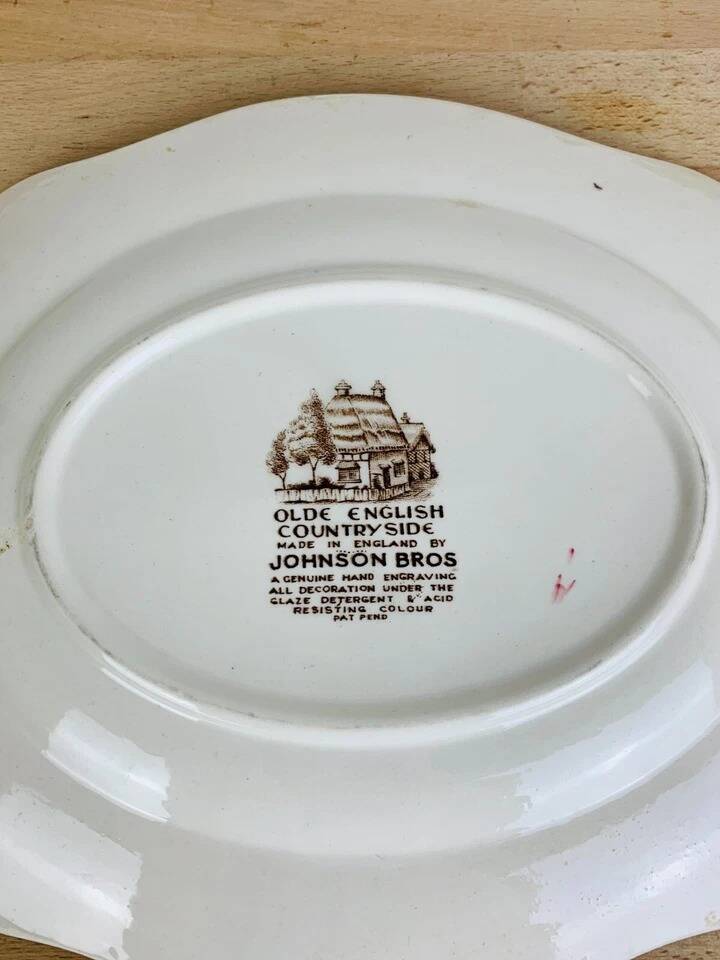 8 plates 1 dish Olde English Countryside Johnson Bros ironstone