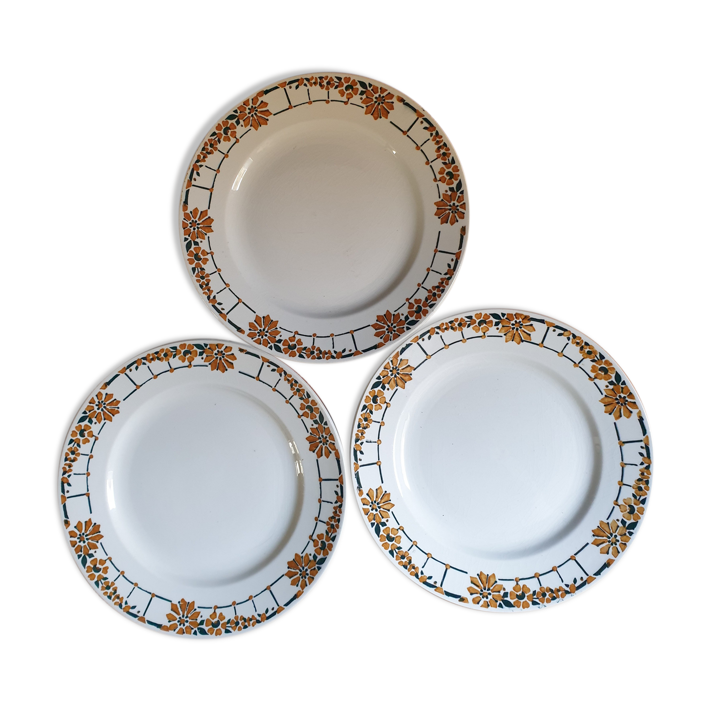 Trio d assiettes Saint Amand