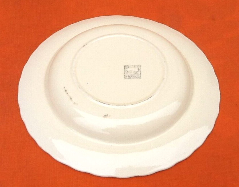 1950s Hollow plates Salins France Scalloped edge Color: Ivory