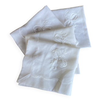 4 serviettes mousseline blanche brodées