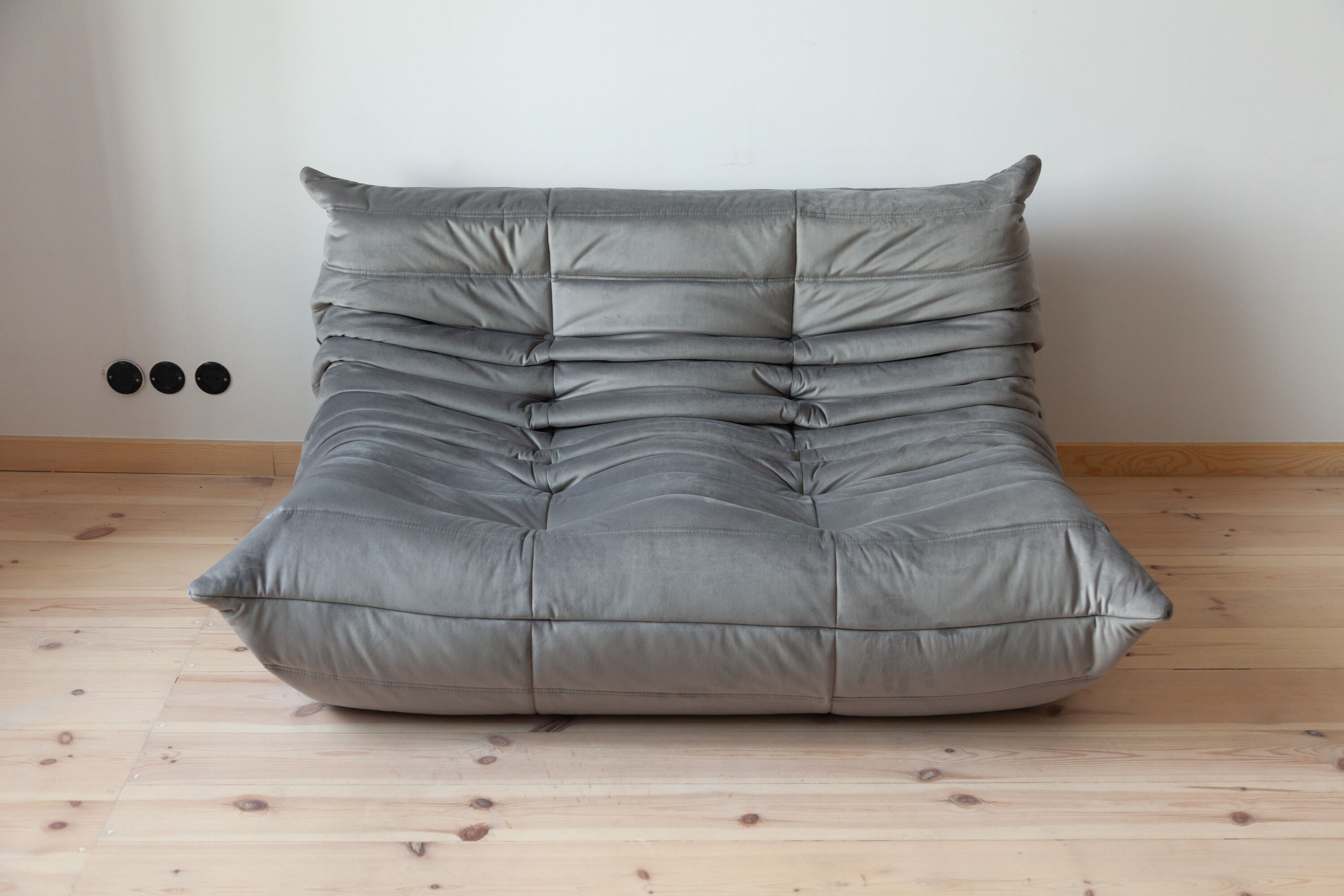Togo sofa model designed by Michel Ducaroy 1973