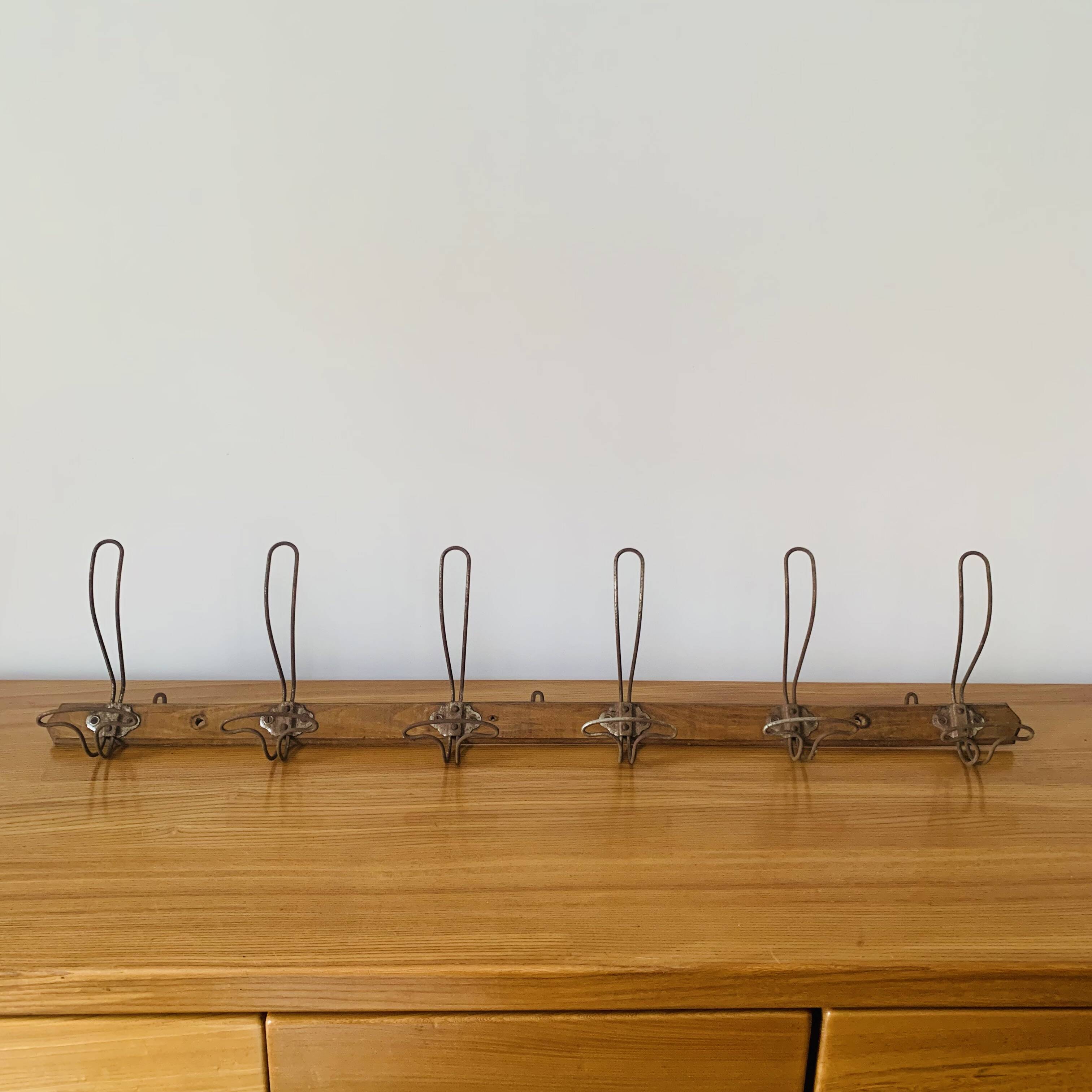 Coat hanger