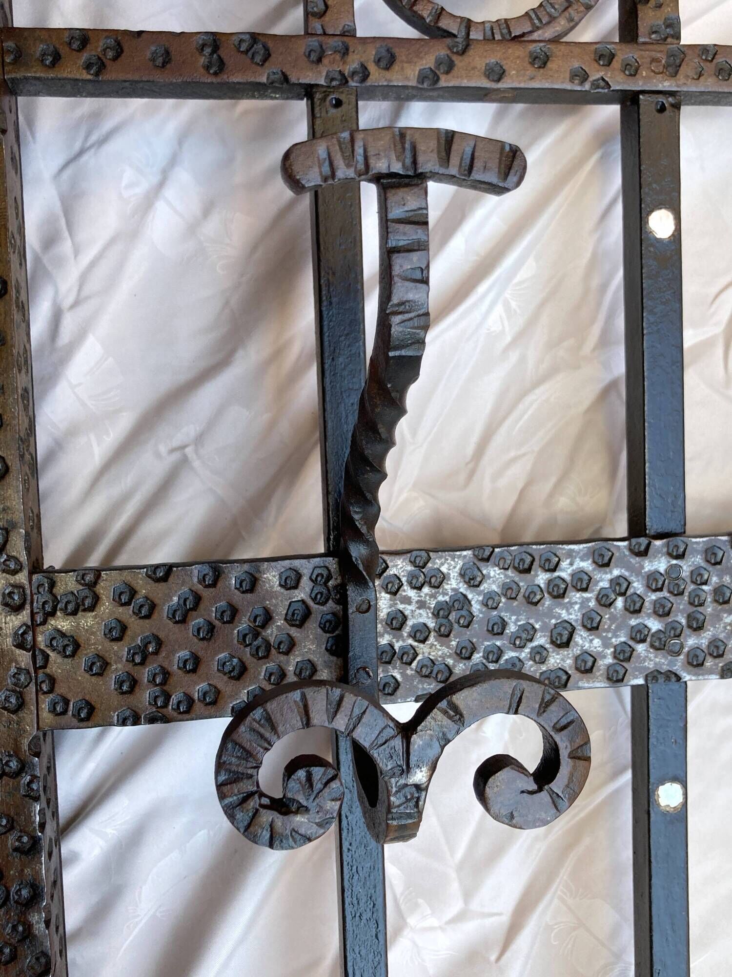 Colonial-inspired Art Nouveau wardrobe – Bevelled mirror 1939