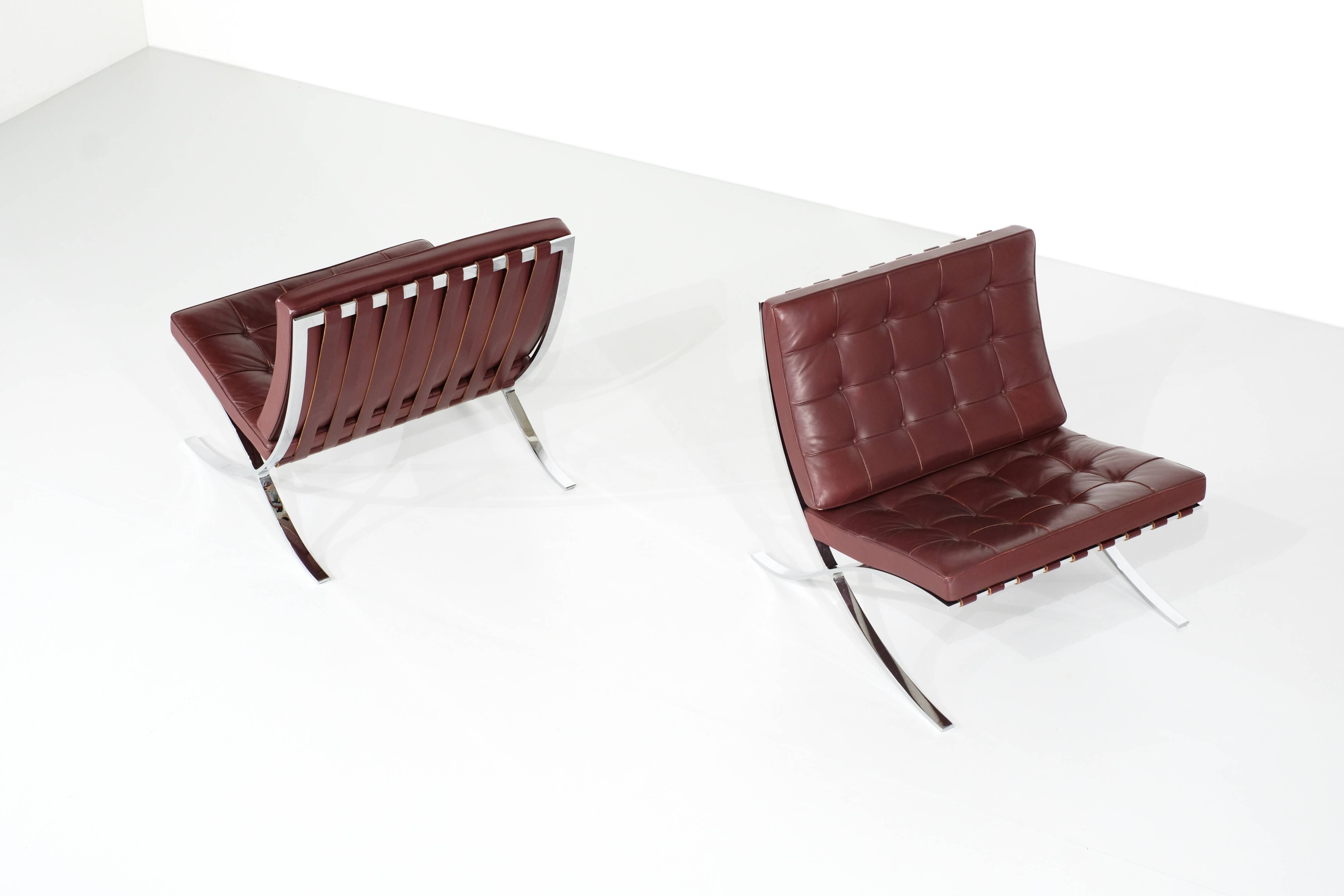 Paire de fauteuils Barcelona Ludwig Mies van der Rohe  Knoll.