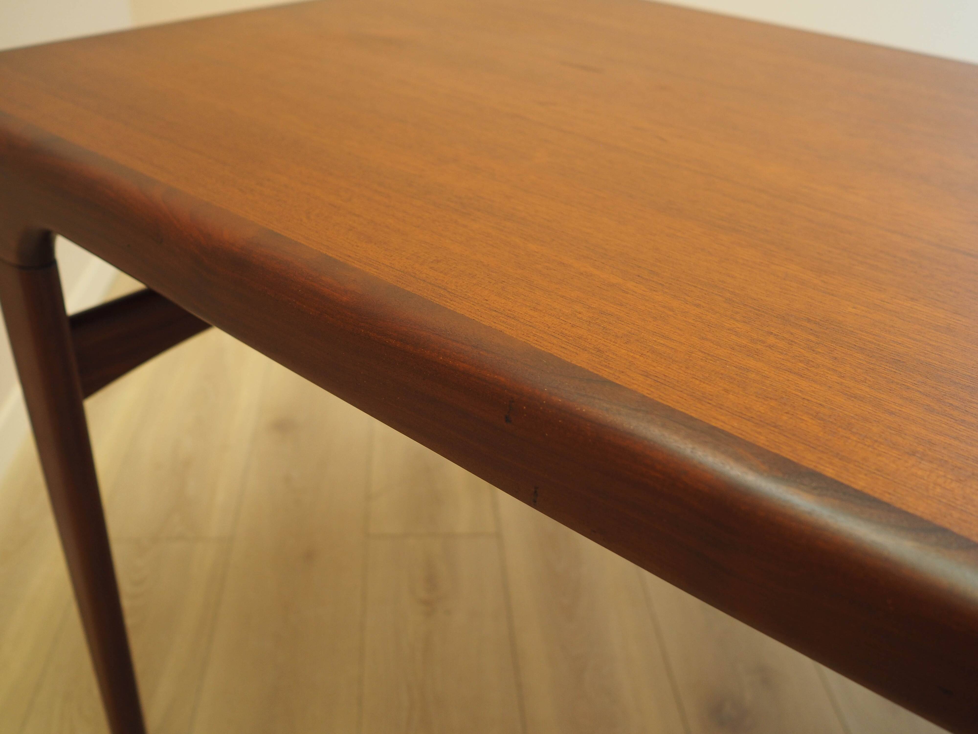 Teak table, Danish design, 1970s, designer: Johannes Andersen