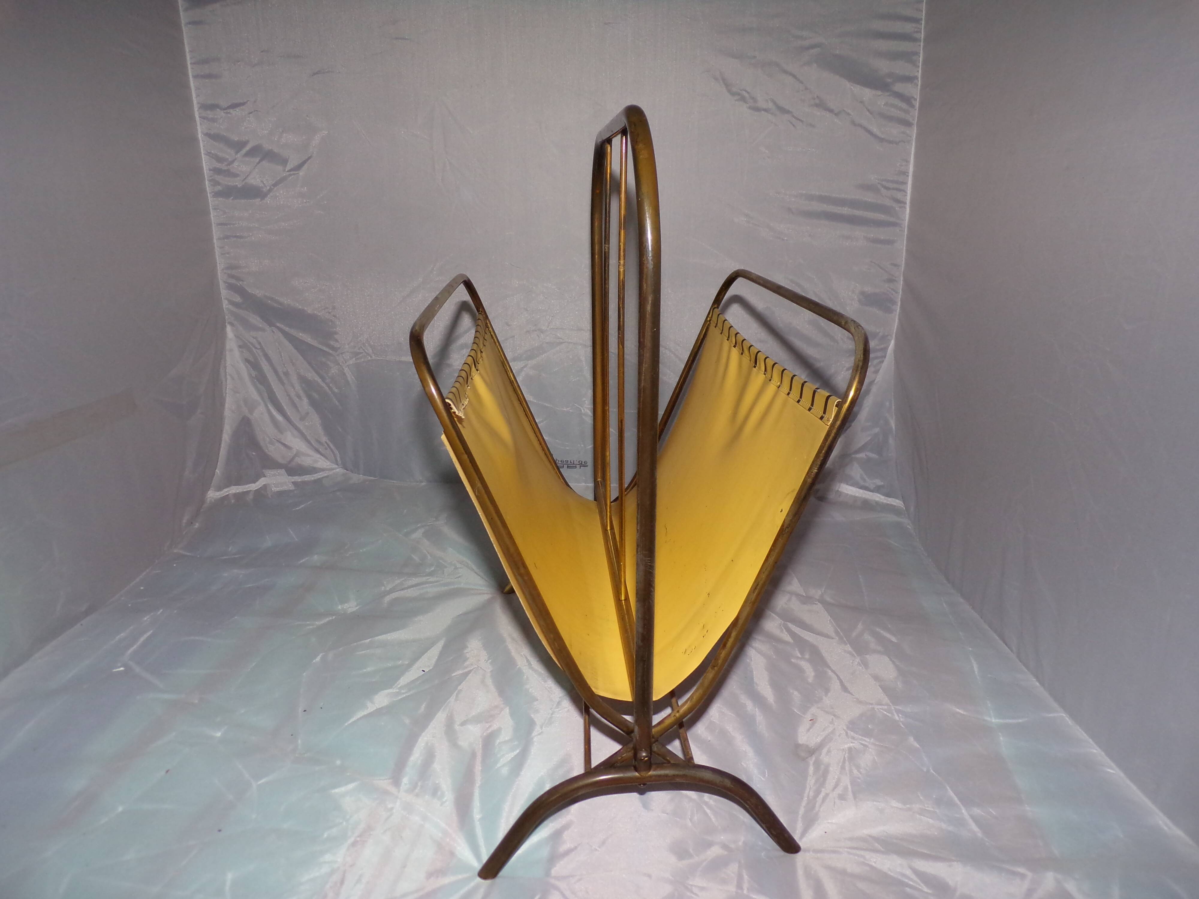 Vintage magazine rack 1960