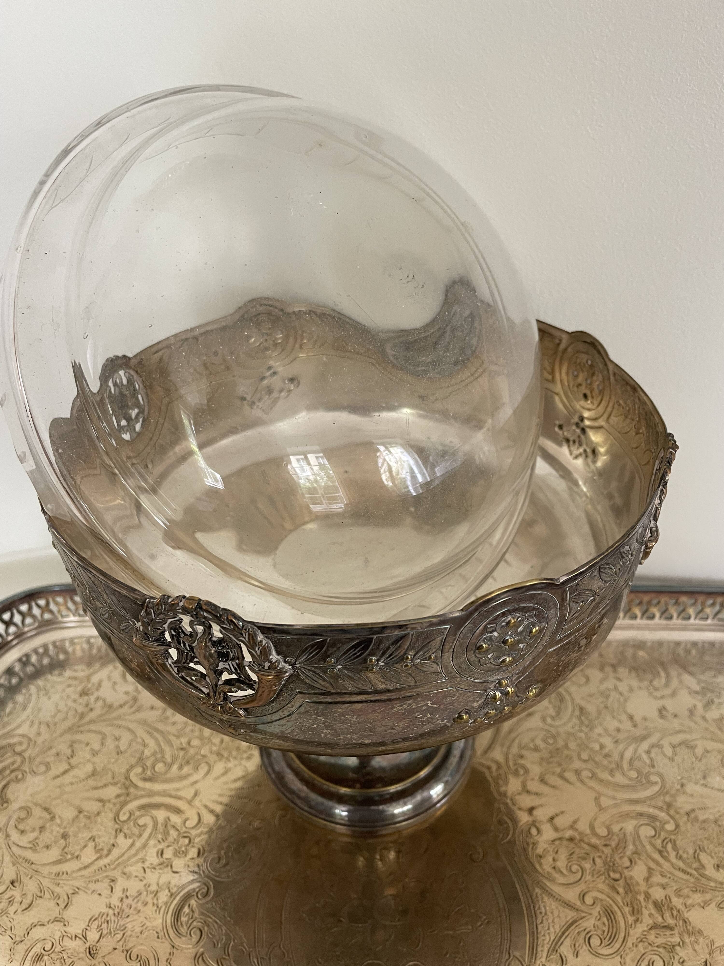 set of 3 silver metal chisel bowls with their tray