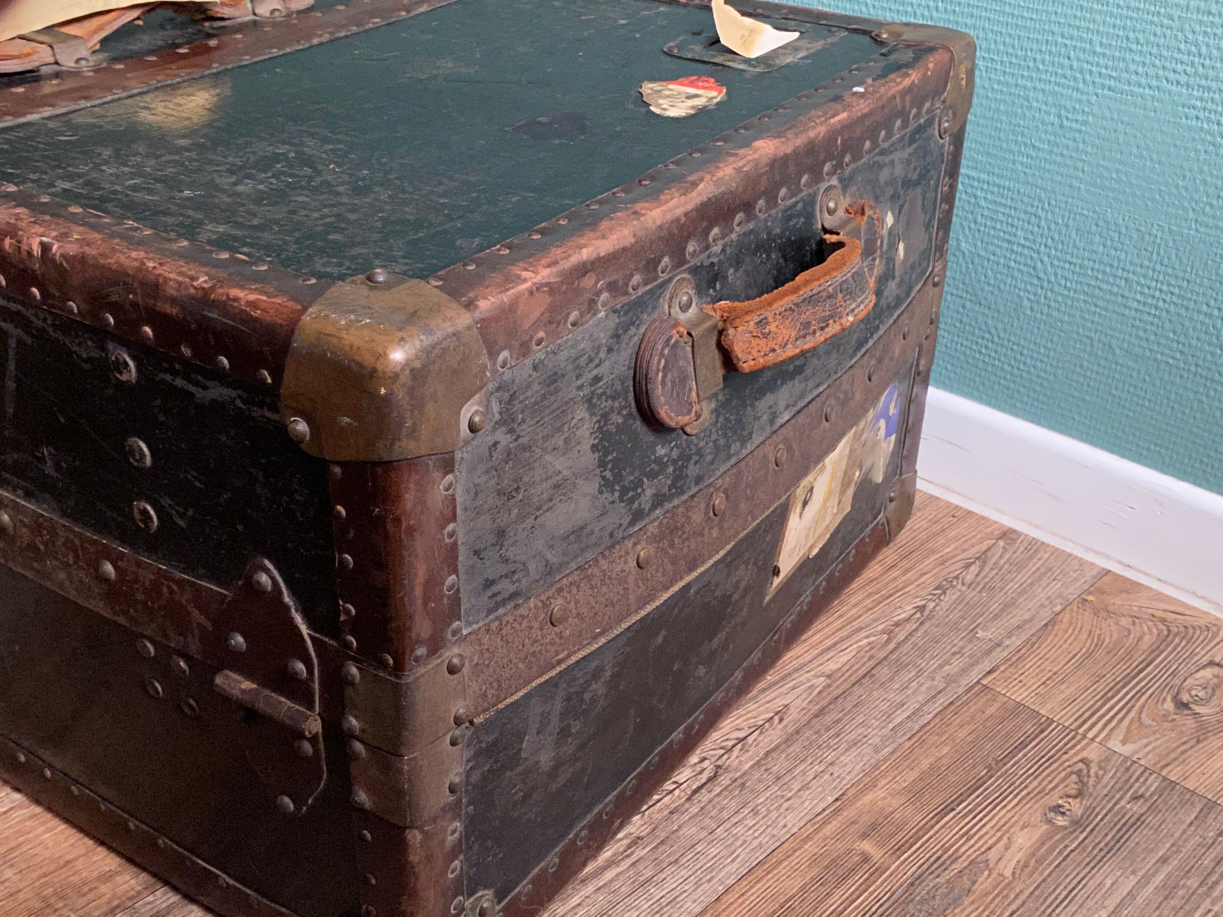 Former travel trunk