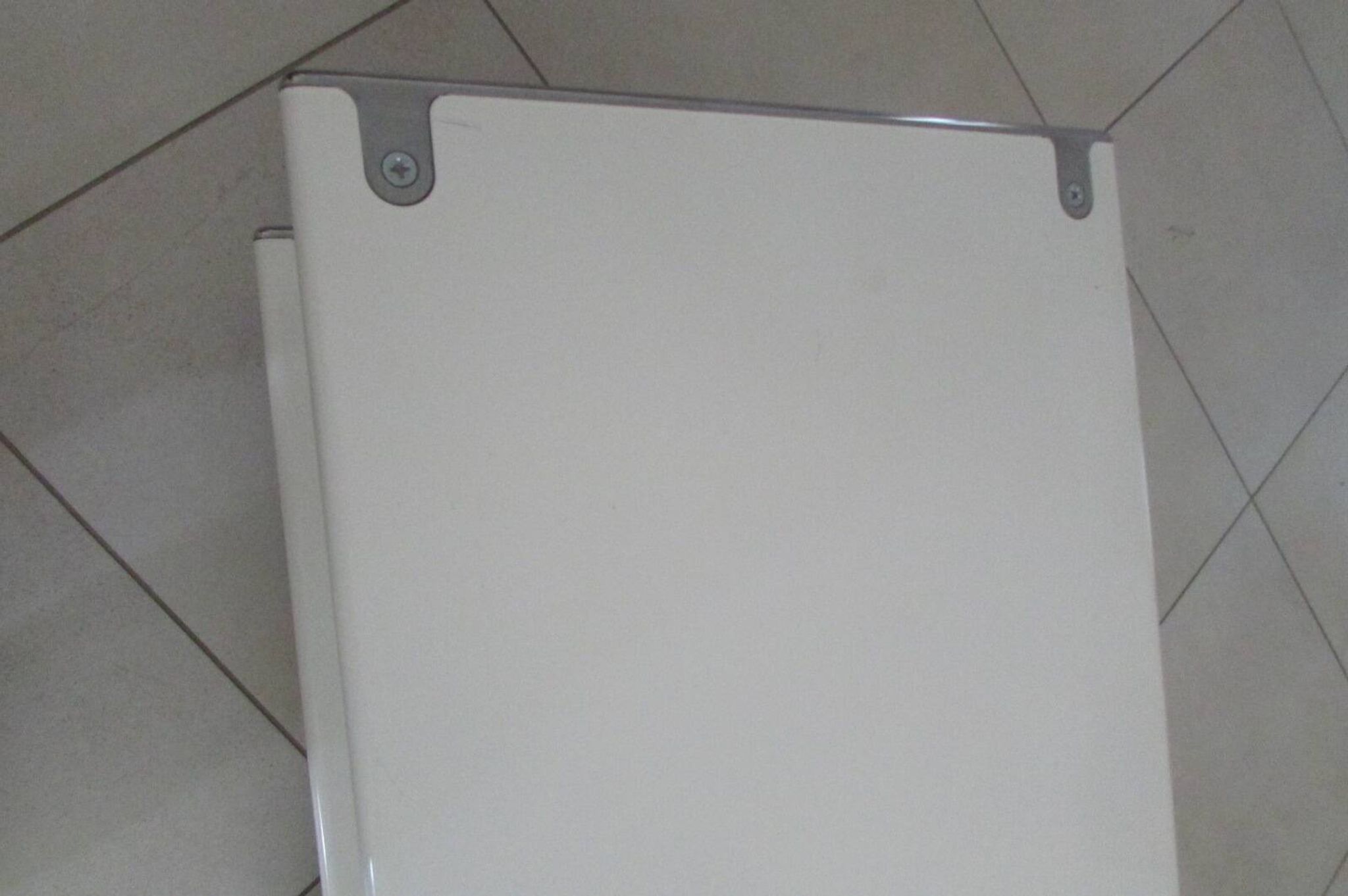 Table basse space age double plateaux en acier laqué blanc, France