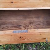 4-drawer pine chest of drawers