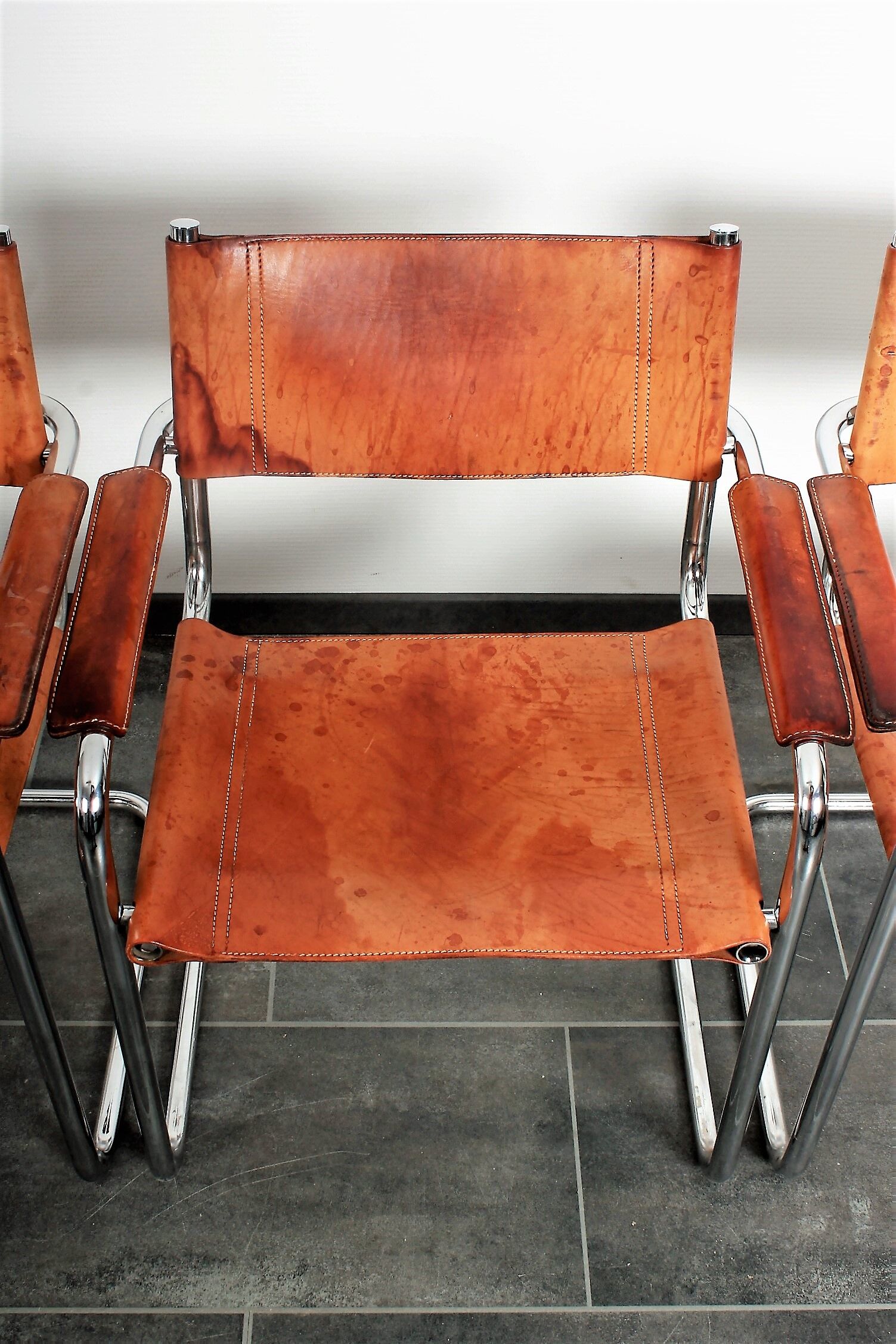 Fauteuil en cuir cognac