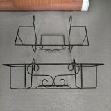 Set of two iron planters
