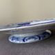 Assiette sur piédouche en faïence bleue et blanche Creil & Montereau, service "Japon", XIXème siècle