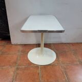 Tulip foot end table from the 70s