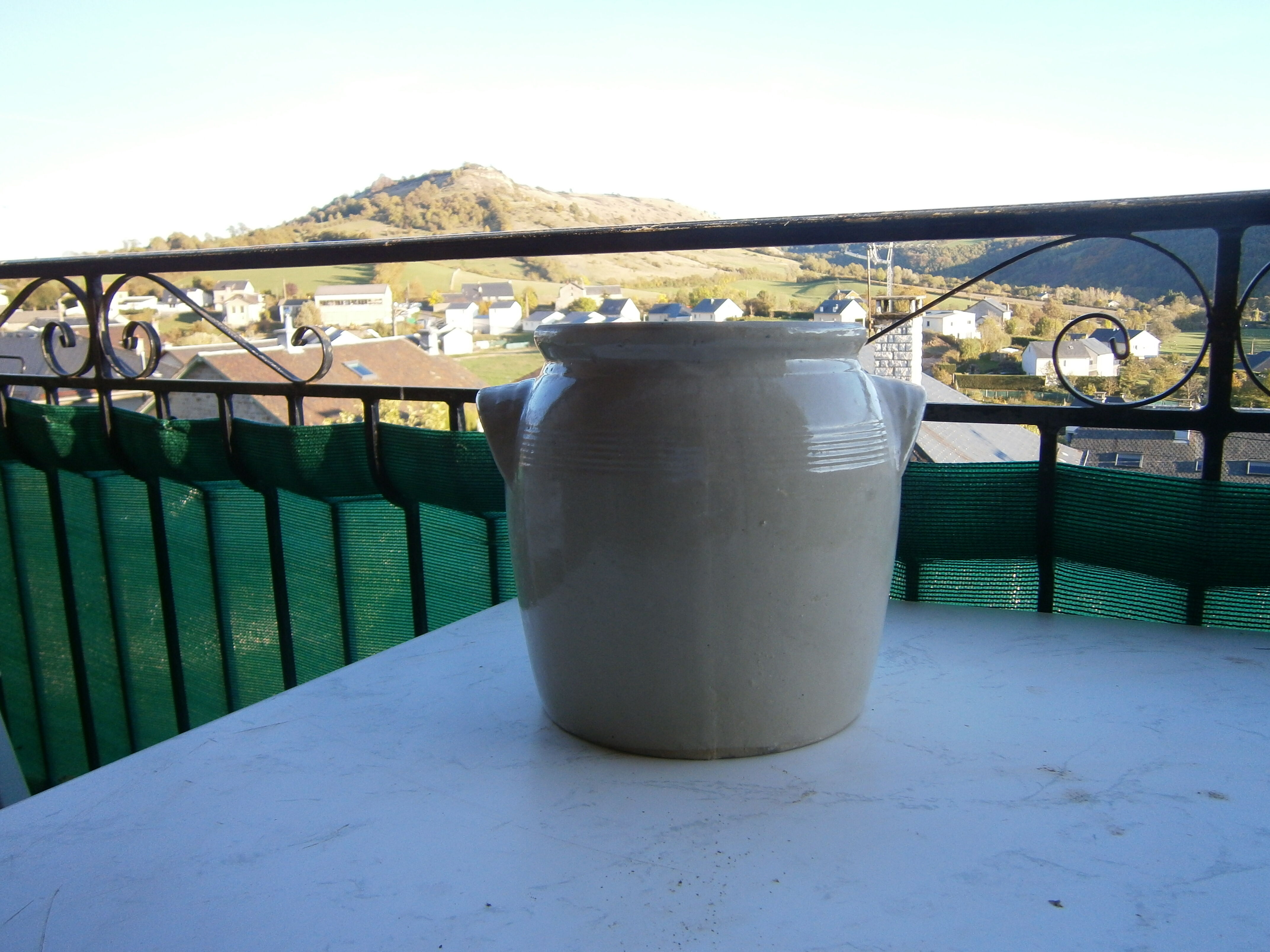 Sandstone pot