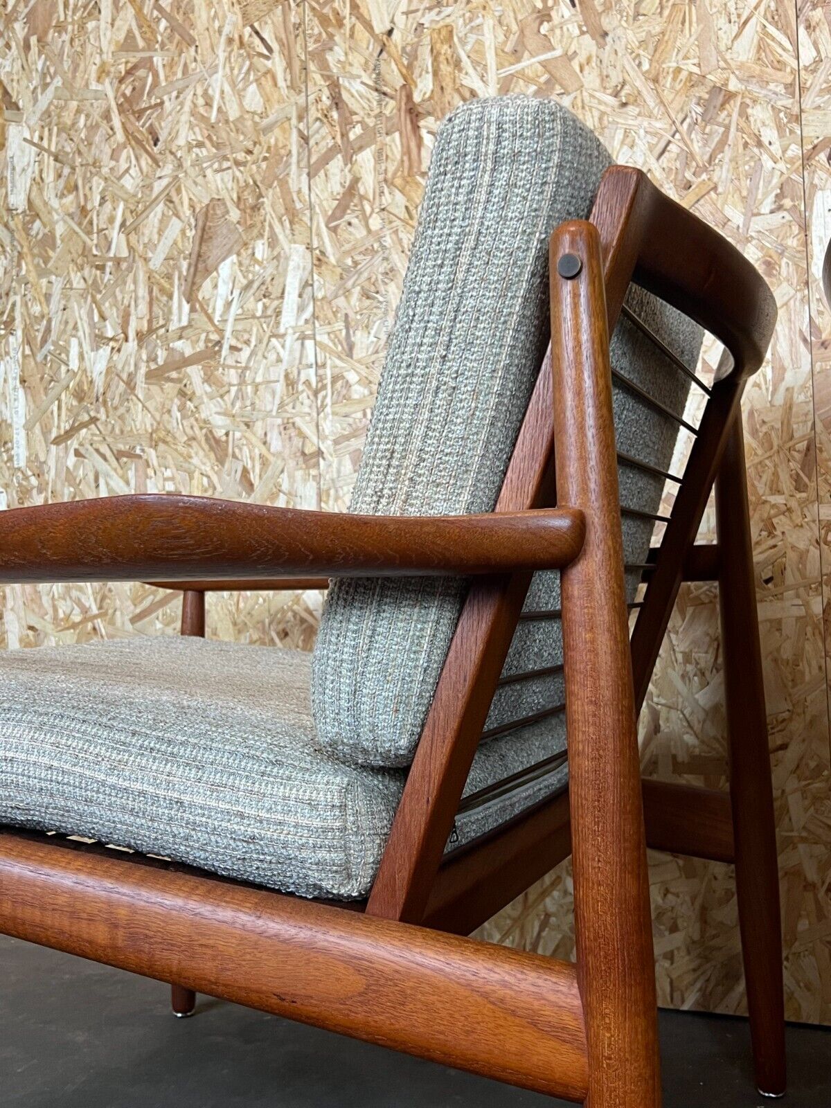Pair of teak easy armchairs by Svend Aage Eriksen for Glostrup