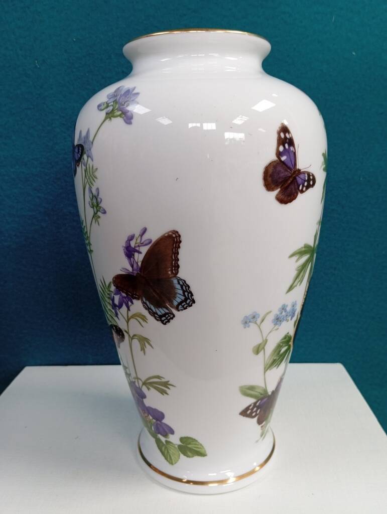 Vase porcelaine années 80 décor papillons
