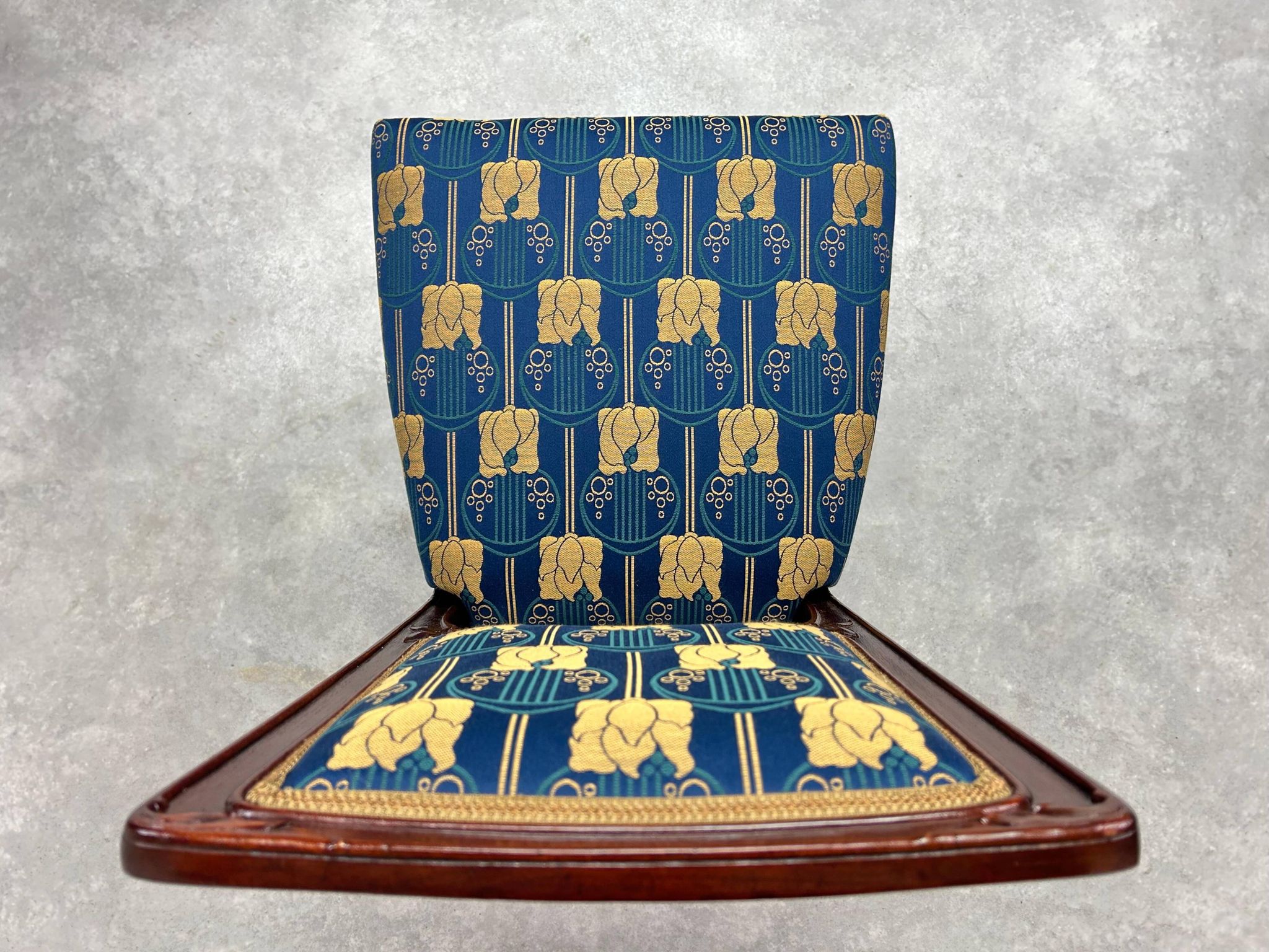 Chaise art nouveau