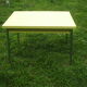 Table formica jaune