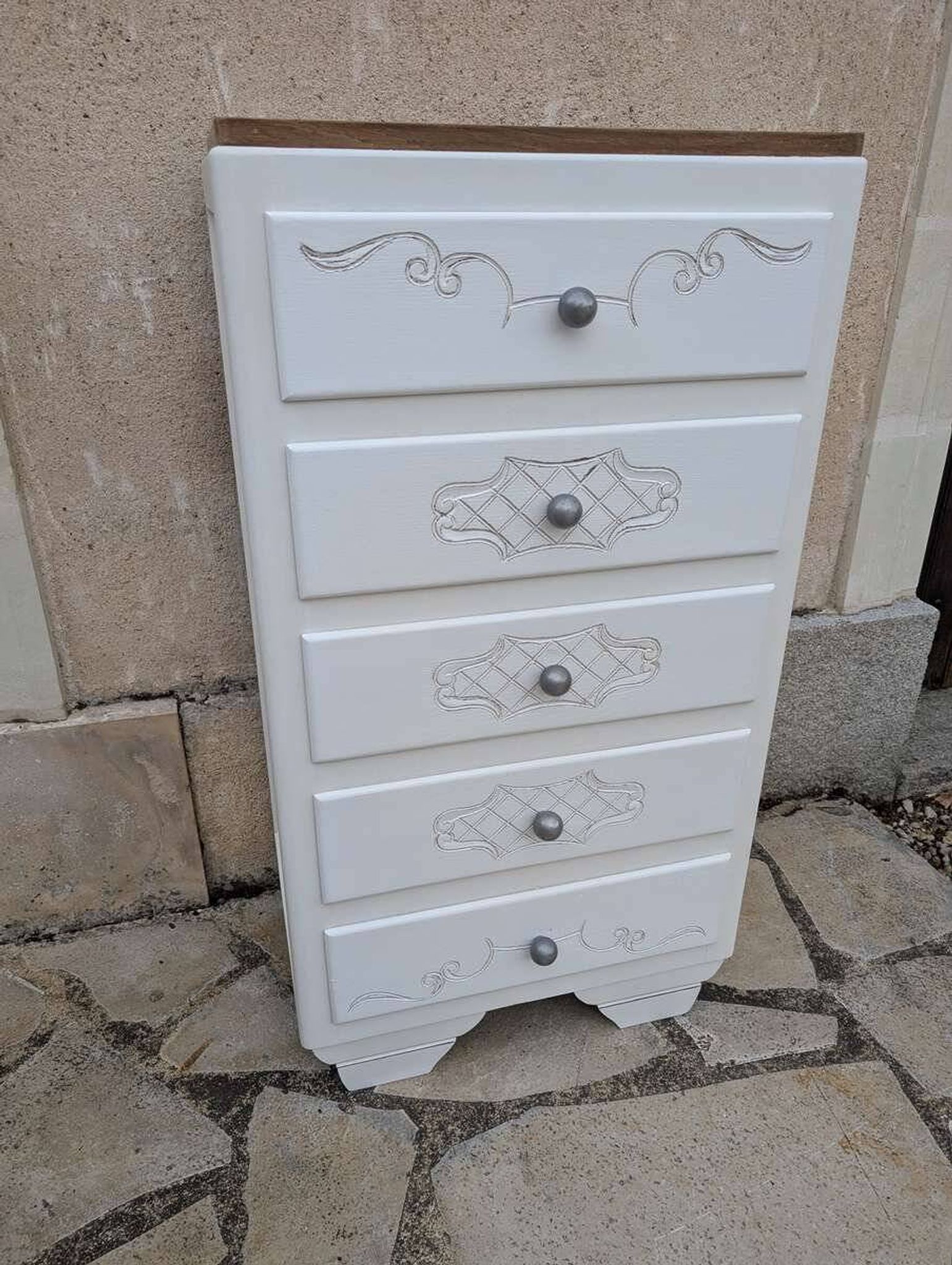 Chiffonnier vintage
