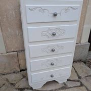 Chiffonnier vintage