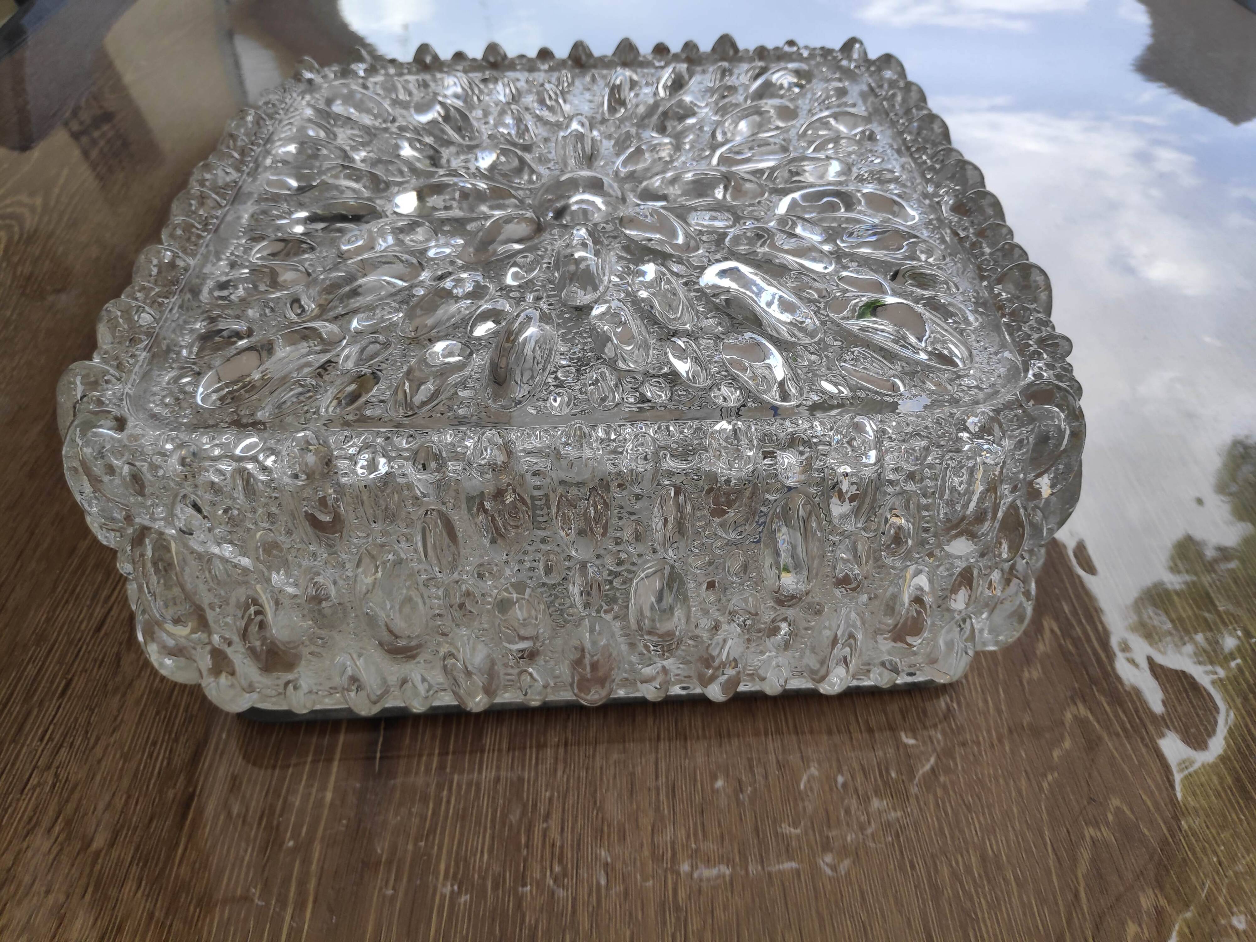 Large square ceiling light Limburg A679