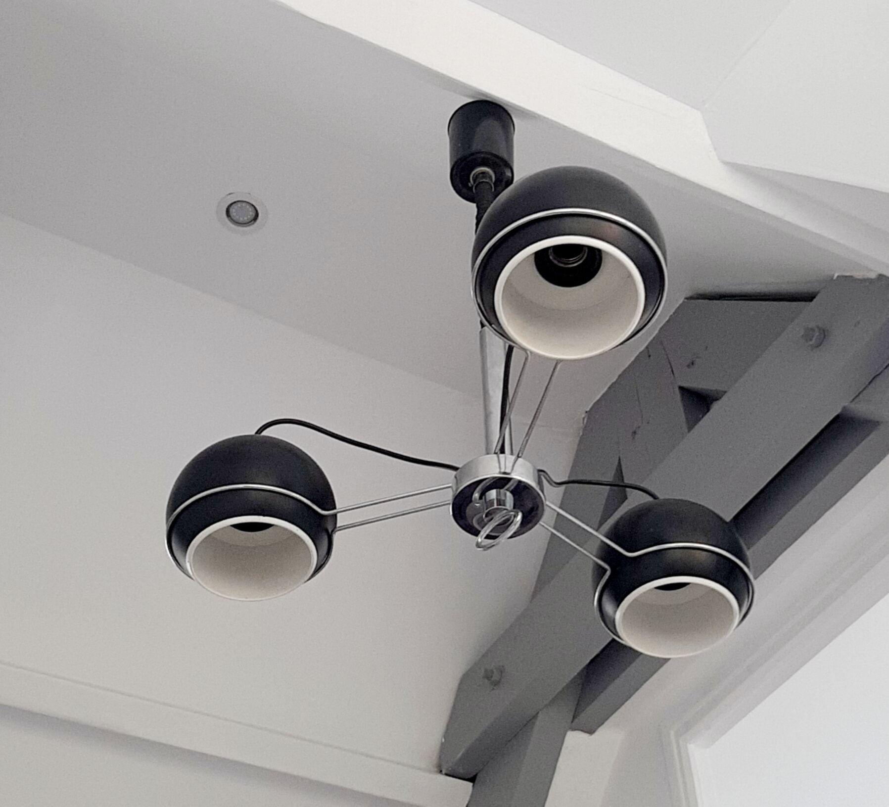 Suspension eyeball space age 70