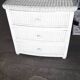 commode en rotin blanche